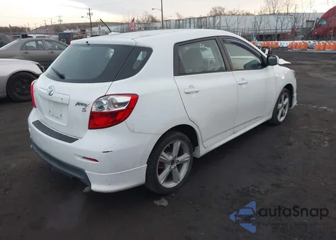 2009 Toyota Matrix S z USA, uszkodzony, nr VIN 2T1KE40E19C012416
